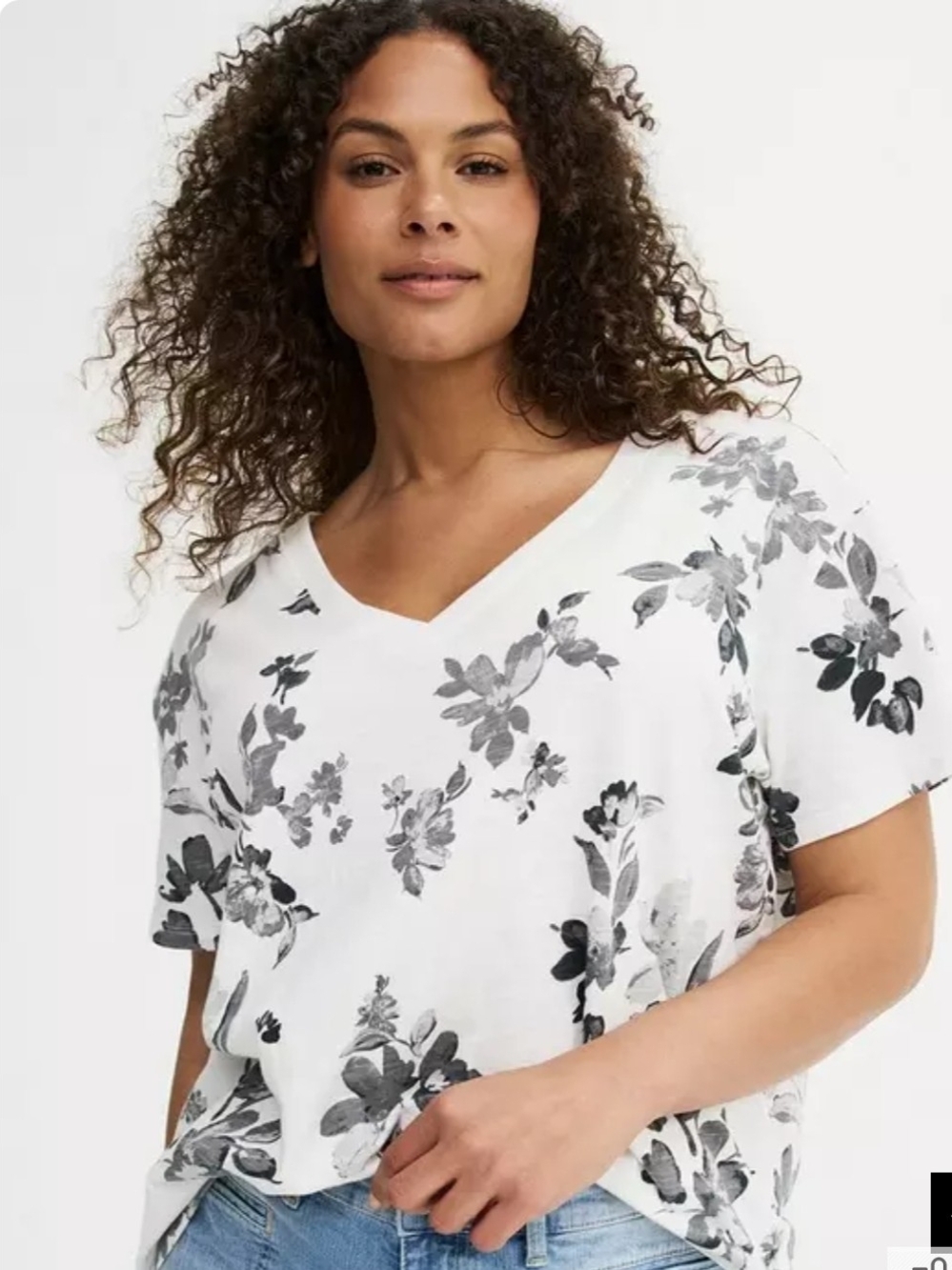 Torrid Heritage Slub V Neck White Floral Top